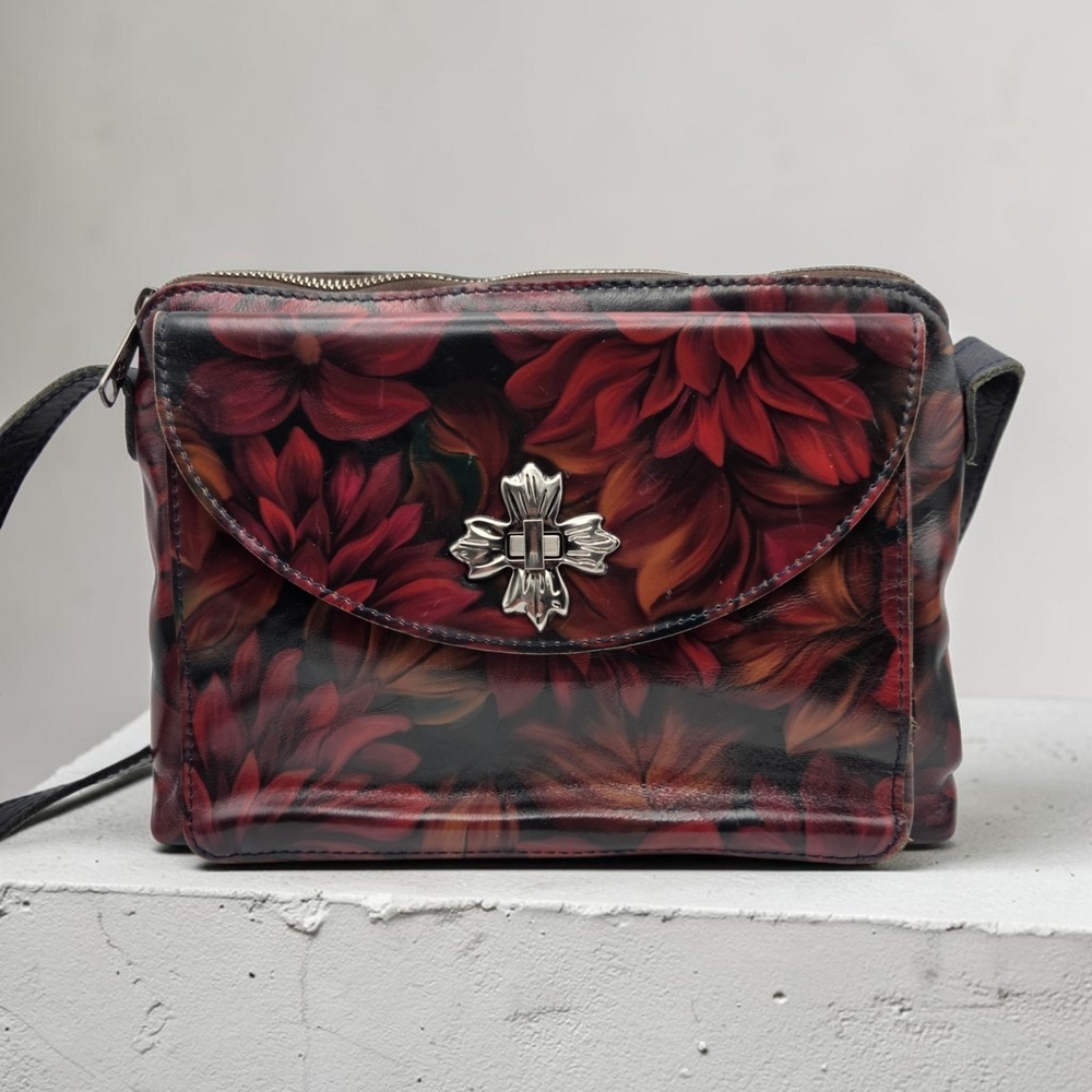 Patricia Nash Salina Floral Crossbody Bag In English Rose Medium Red & Black